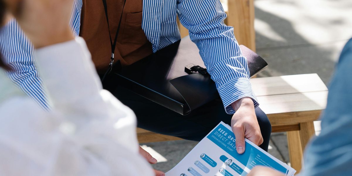A team engaged in deep research and discussion, reflecting Capital Group's active management.
