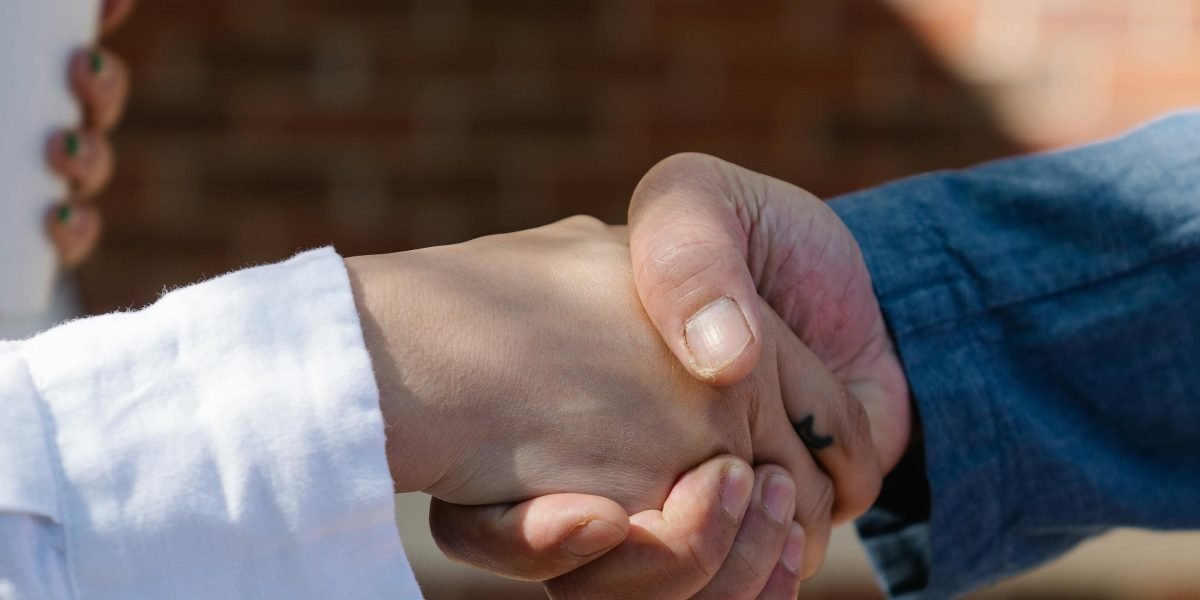 A clear and compelling tech story helps build trust and secure favorable terms during fundraising negotiations.