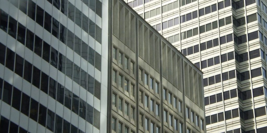 Navigating the Largest Investment Firms in the US to Secure Funding