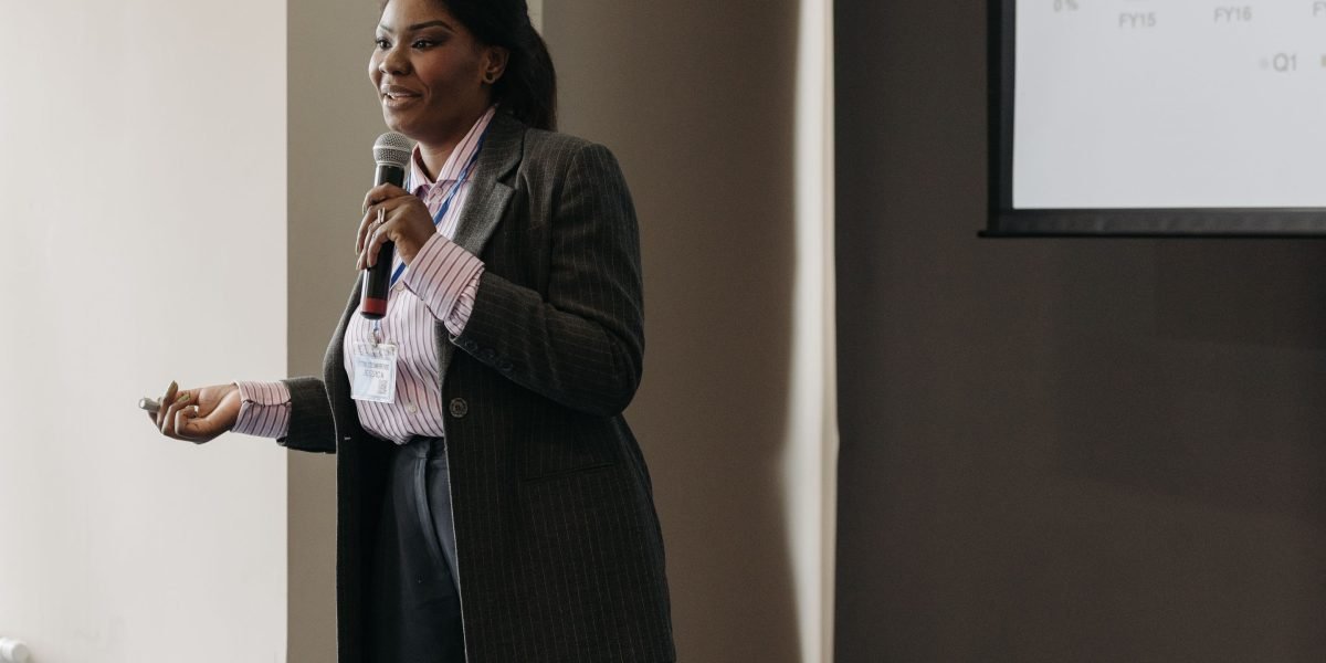 An entrepreneur confidently presents their innovative product idea, leveraging advanced memory technologies.