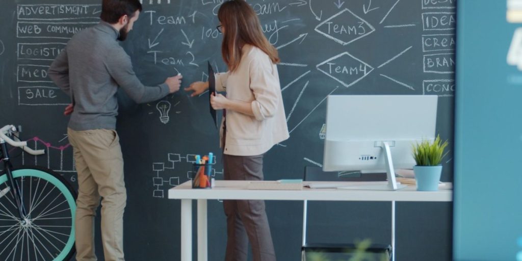 Early-Stage Investing: How Founders Attract Capital and Investors Spot Deals